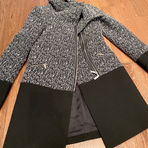 Karen Millen coat - Picture 3 of 5